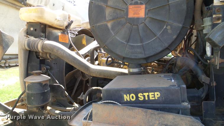 image for item DA6776 1999 Sterling L8513 Stahly Field Cruiser applicator truck