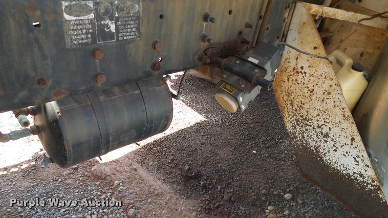 image for item DA6776 1999 Sterling L8513 Stahly Field Cruiser applicator truck