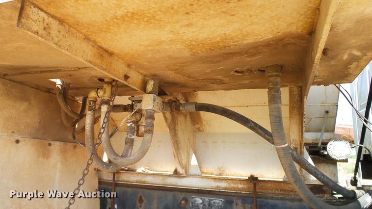 image for item DA6776 1999 Sterling L8513 Stahly Field Cruiser applicator truck