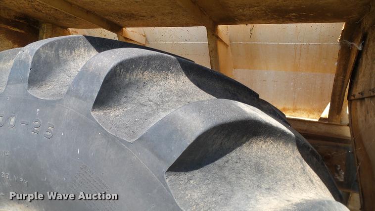 image for item DA6776 1999 Sterling L8513 Stahly Field Cruiser applicator truck