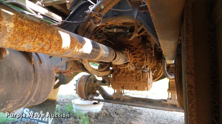 image for item DA6776 1999 Sterling L8513 Stahly Field Cruiser applicator truck