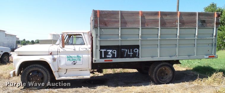 image for item DA6777 1964 Chevrolet 60 grain truck