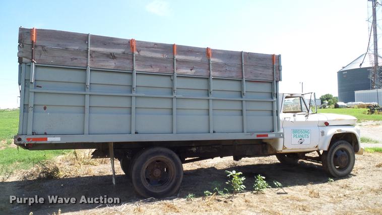 image for item DA6777 1964 Chevrolet 60 grain truck