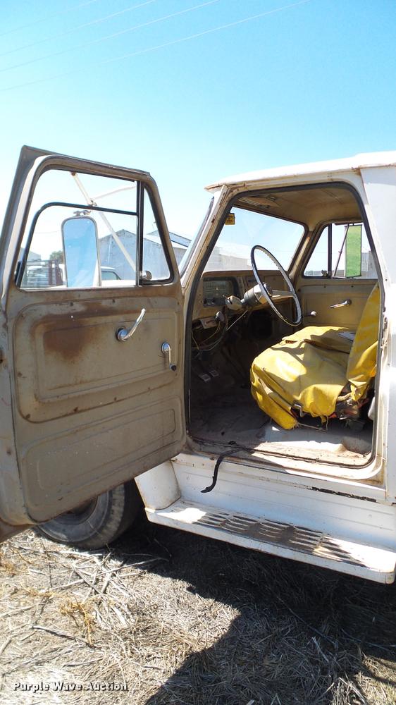 image for item DA6777 1964 Chevrolet 60 grain truck