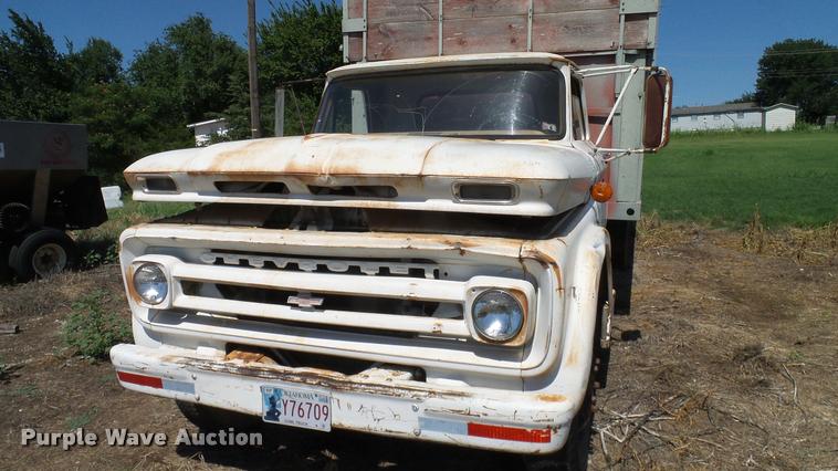 image for item DA6777 1964 Chevrolet 60 grain truck