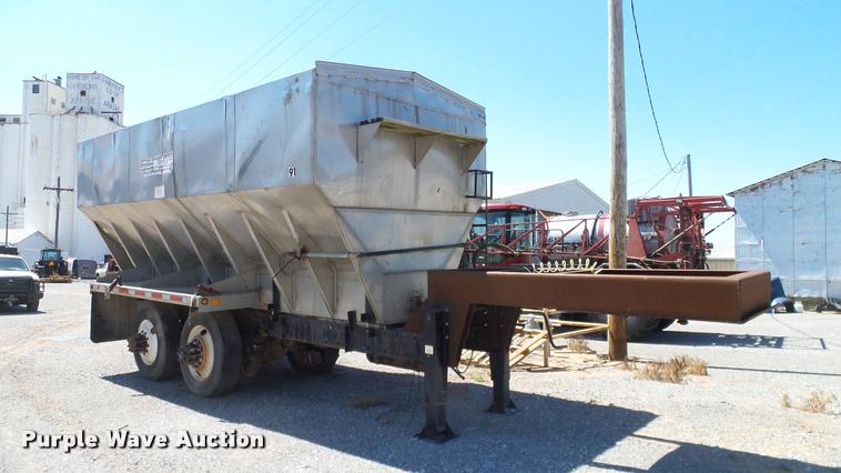 image for item DA6778 Shop built fertilizer tender trailer