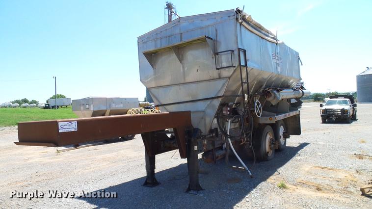 image for item DA6778 Shop built fertilizer tender trailer