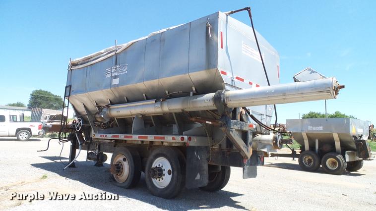 image for item DA6778 Shop built fertilizer tender trailer