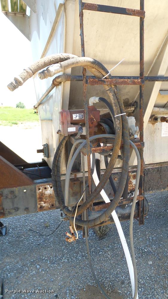 image for item DA6778 Shop built fertilizer tender trailer