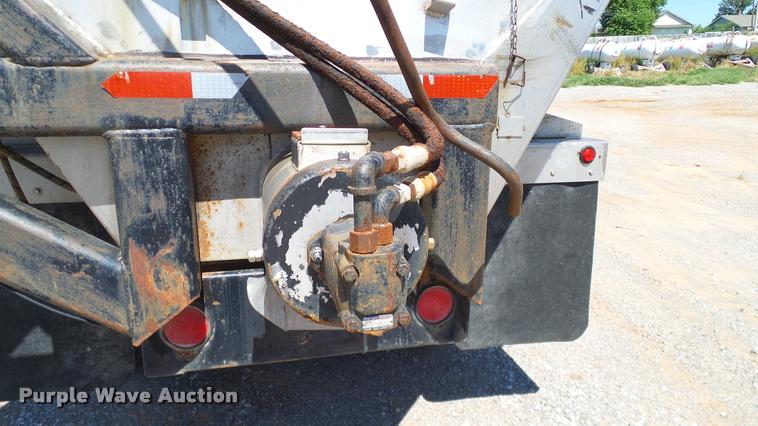 image for item DA6778 Shop built fertilizer tender trailer