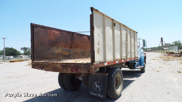 image for item DA6779 1979 Chevrolet C60 grain truck