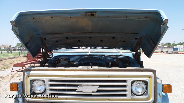 image for item DA6779 1979 Chevrolet C60 grain truck