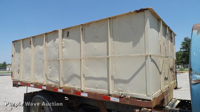 image for item DA6779 1979 Chevrolet C60 grain truck