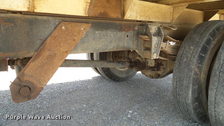 image for item DA6779 1979 Chevrolet C60 grain truck