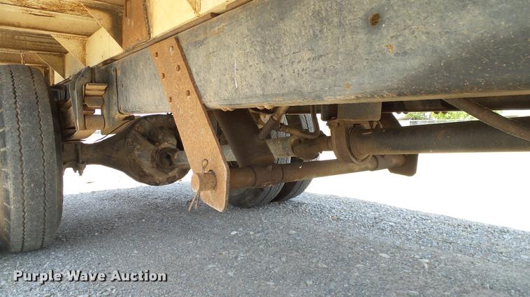 image for item DA6779 1979 Chevrolet C60 grain truck