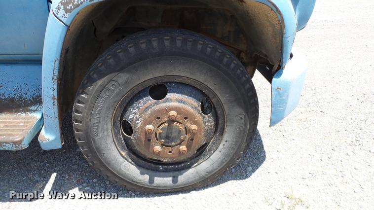 image for item DA6779 1979 Chevrolet C60 grain truck