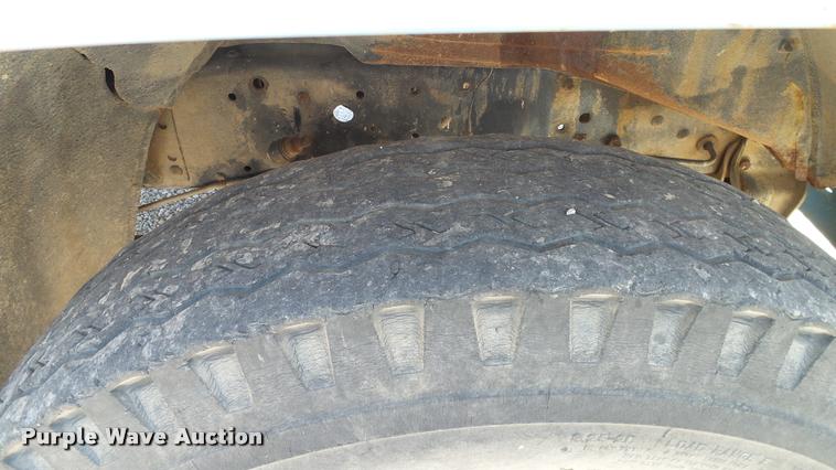 image for item DA6779 1979 Chevrolet C60 grain truck