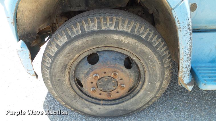 image for item DA6779 1979 Chevrolet C60 grain truck