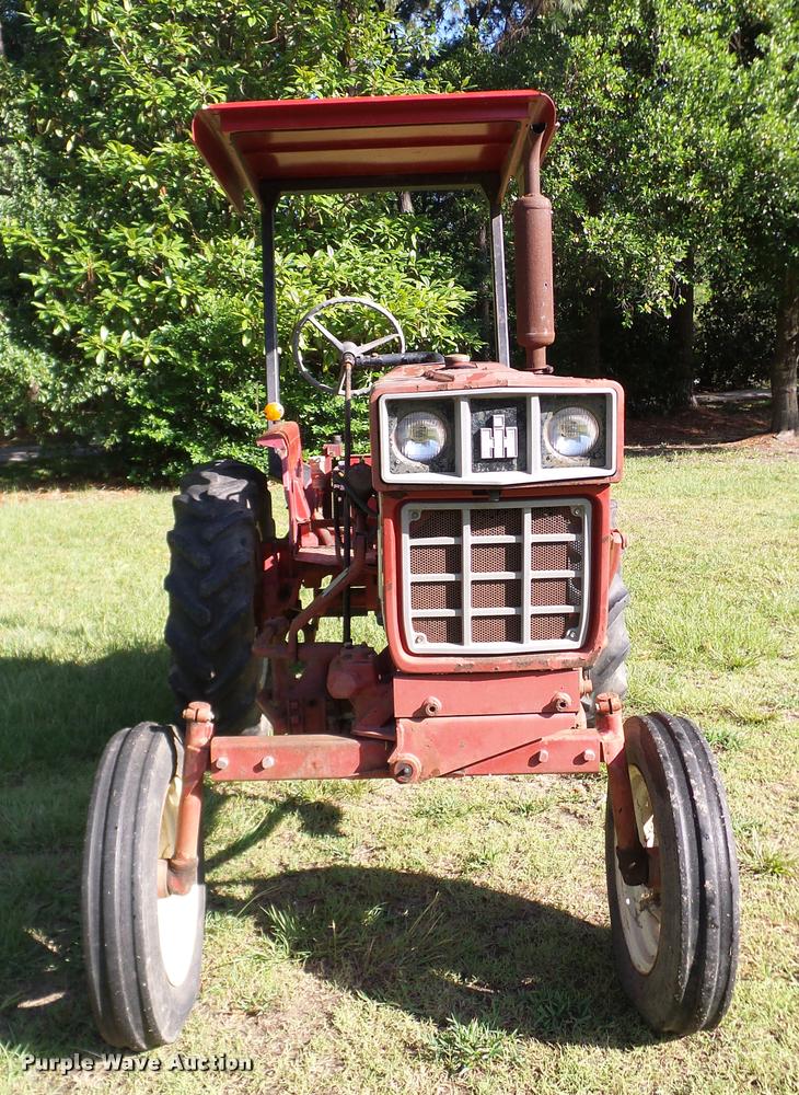 image for item DA6808 1981 International Harvester 274 Offset tractor