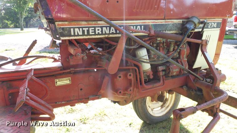 image for item DA6808 1981 International Harvester 274 Offset tractor