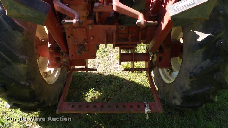image for item DA6808 1981 International Harvester 274 Offset tractor