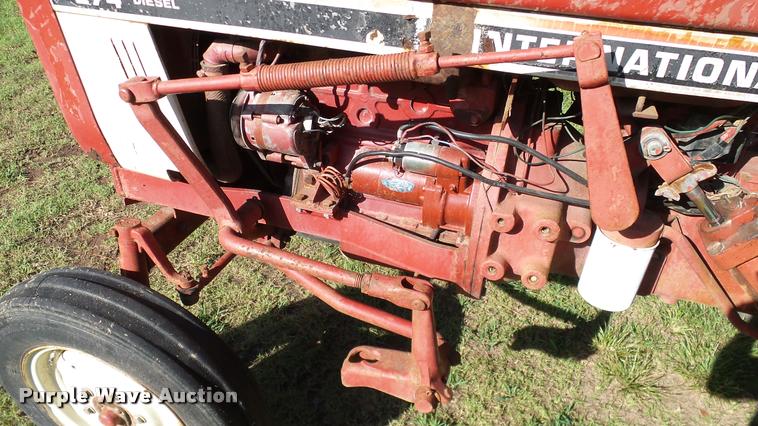 image for item DA6808 1981 International Harvester 274 Offset tractor