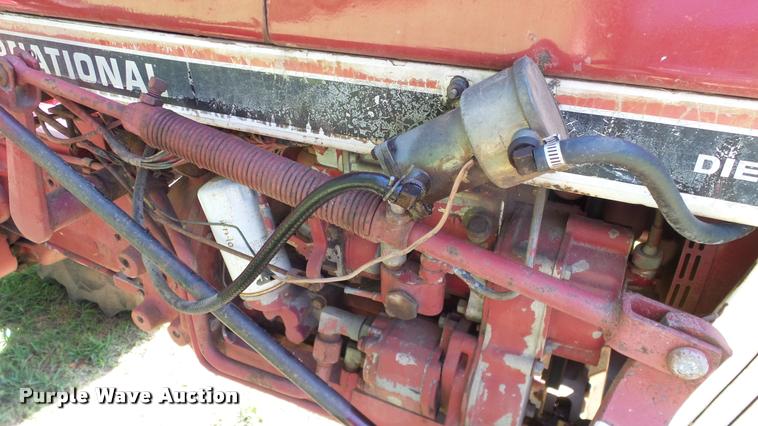 image for item DA6808 1981 International Harvester 274 Offset tractor