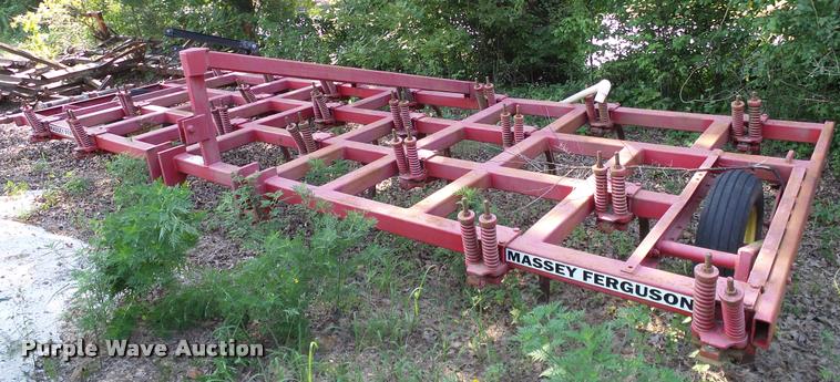 image for item DA6824 Massey Ferguson chisel