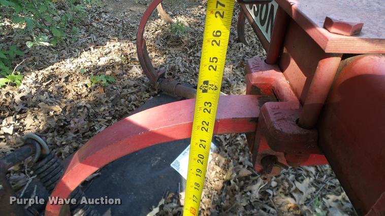 image for item DA6824 Massey Ferguson chisel