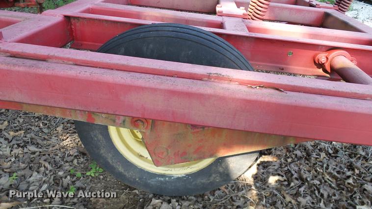 image for item DA6824 Massey Ferguson chisel