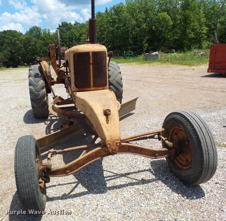 image for item DB1379 1940 Allis Chalmers W Speed Patrol tractor
