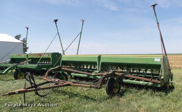 image for item DB2707 John Deere 9300 grain drill