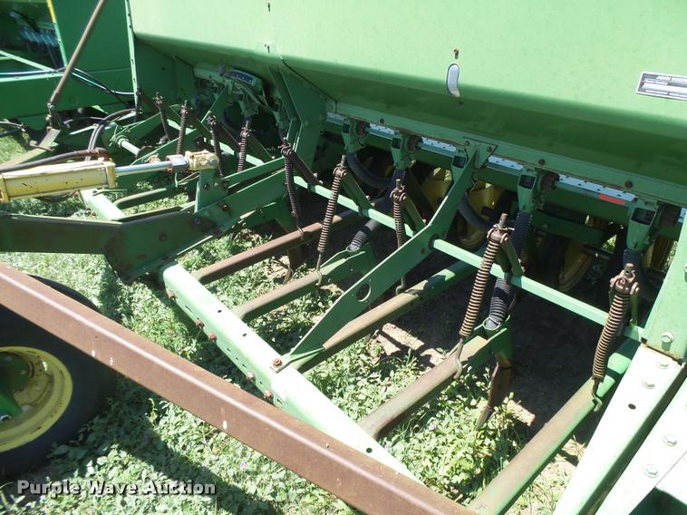 image for item DB2707 John Deere 9300 grain drill
