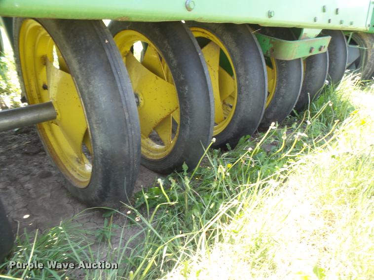 image for item DB2707 John Deere 9300 grain drill