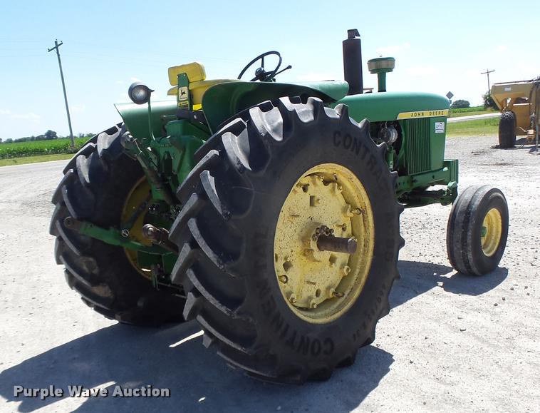 image for item DB5772 John Deere 4020 tractor