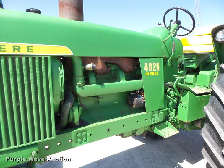 image for item DB5772 John Deere 4020 tractor