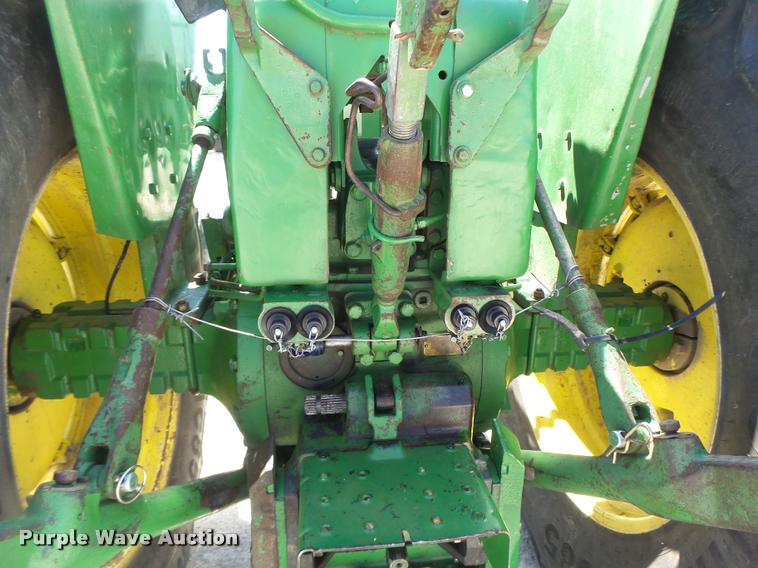 image for item DB5772 John Deere 4020 tractor