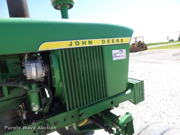 image for item DB5772 John Deere 4020 tractor