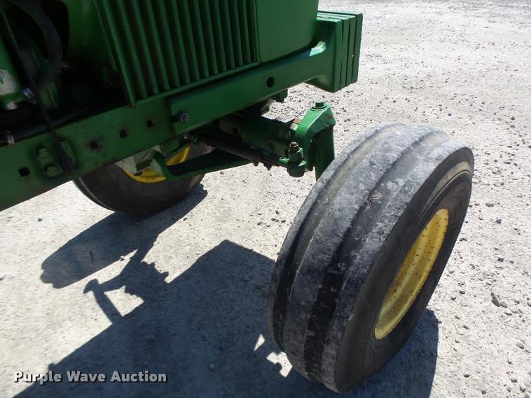 image for item DB5772 John Deere 4020 tractor