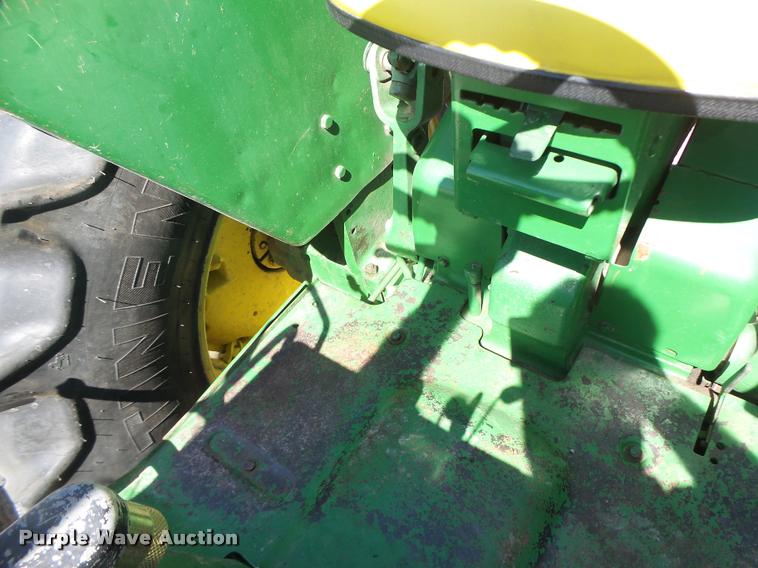 image for item DB5772 John Deere 4020 tractor