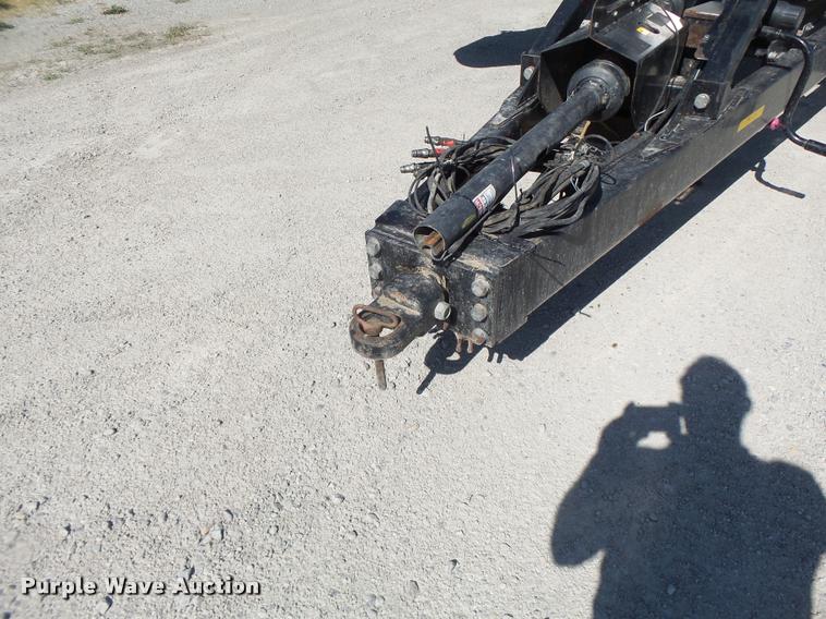 image for item DB5773 2013 Kinze 1100 grain cart