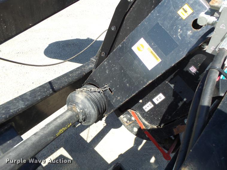 image for item DB5773 2013 Kinze 1100 grain cart