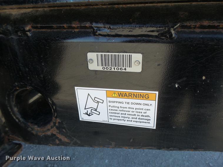 image for item DB5773 2013 Kinze 1100 grain cart