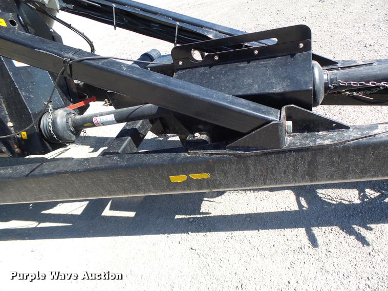 image for item DB5773 2013 Kinze 1100 grain cart