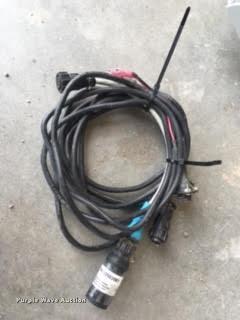 image for item DB5773 2013 Kinze 1100 grain cart