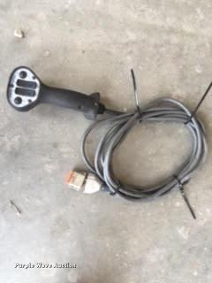 image for item DB5773 2013 Kinze 1100 grain cart