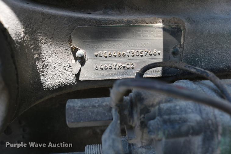 image for item DB9385 1986 John Deere 7720 combine