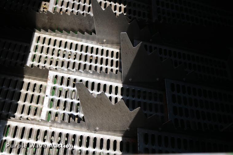 image for item DB9385 1986 John Deere 7720 combine