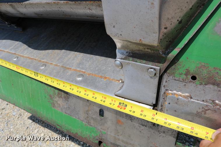 image for item DB9385 1986 John Deere 7720 combine