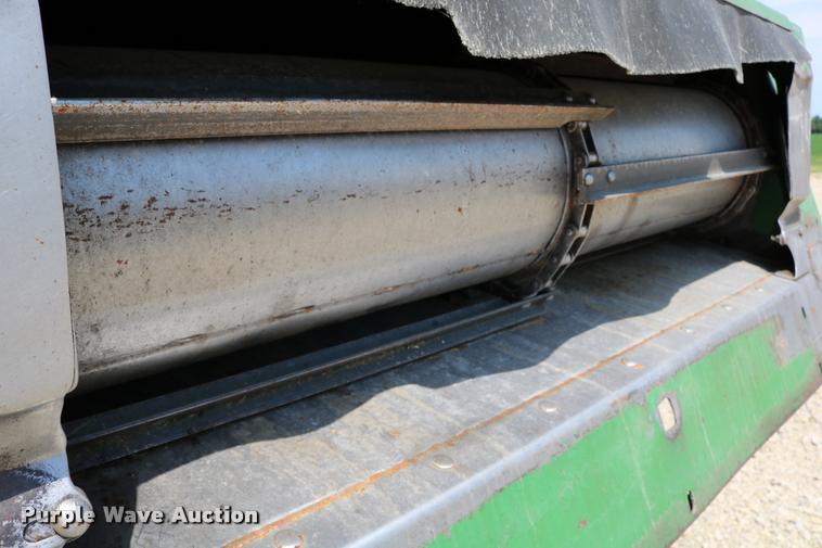 image for item DB9385 1986 John Deere 7720 combine